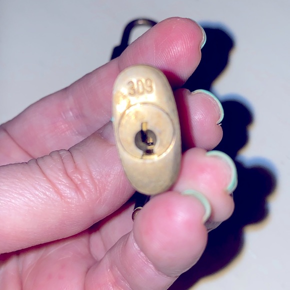 Rare to find!!! TWO Louis Vuitton Locks with 1 Key, Matching Number 309 - Picture 2 of 3